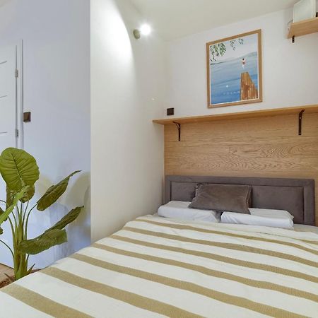 Apartament 4 Pory Roku Przy Plazy Z Widokiem Na Morze 格丁尼亚 外观 照片